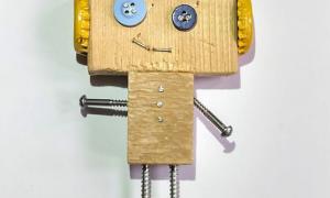 Robotje van rest hout - bovenbouw